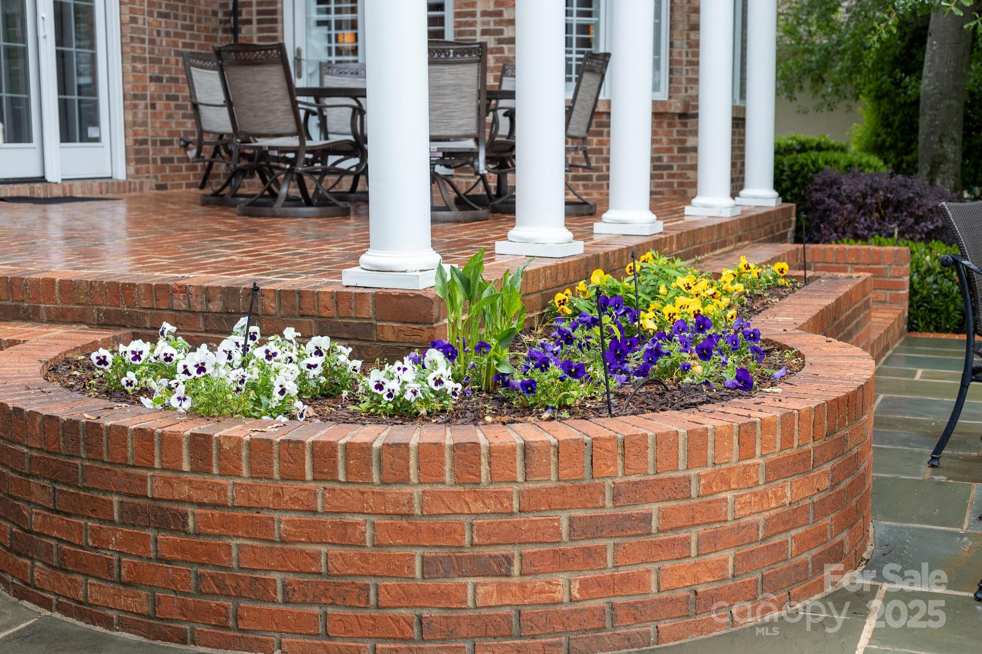 The Peninsula - Residential