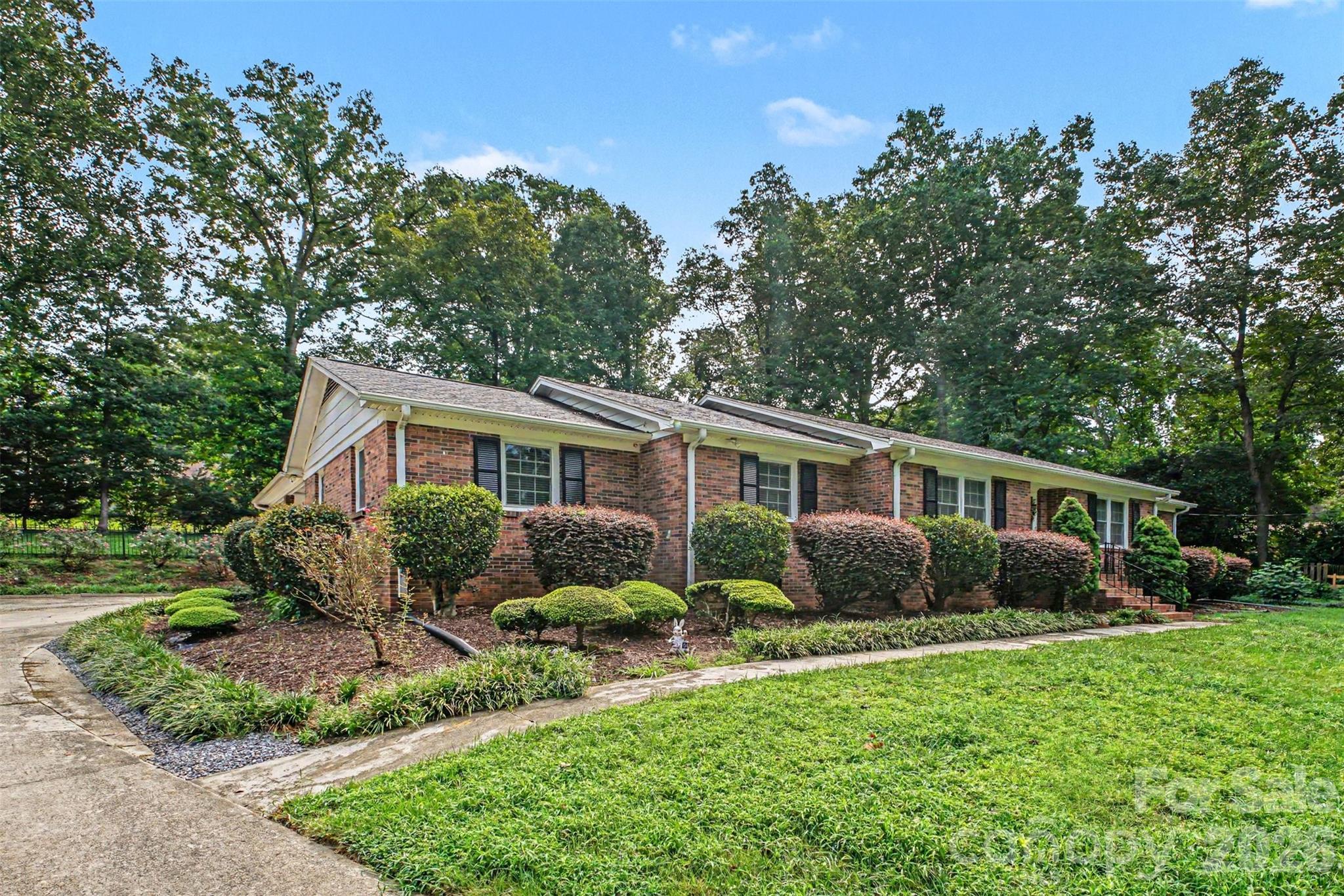 1204 Dumbarton Road 3