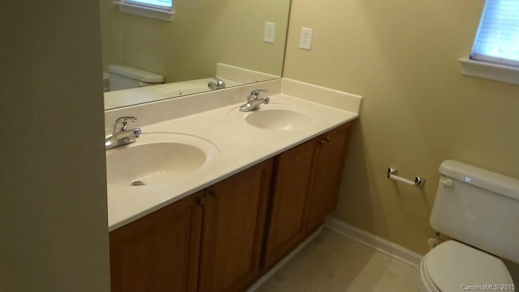 Laurel Woods - Residential Lease