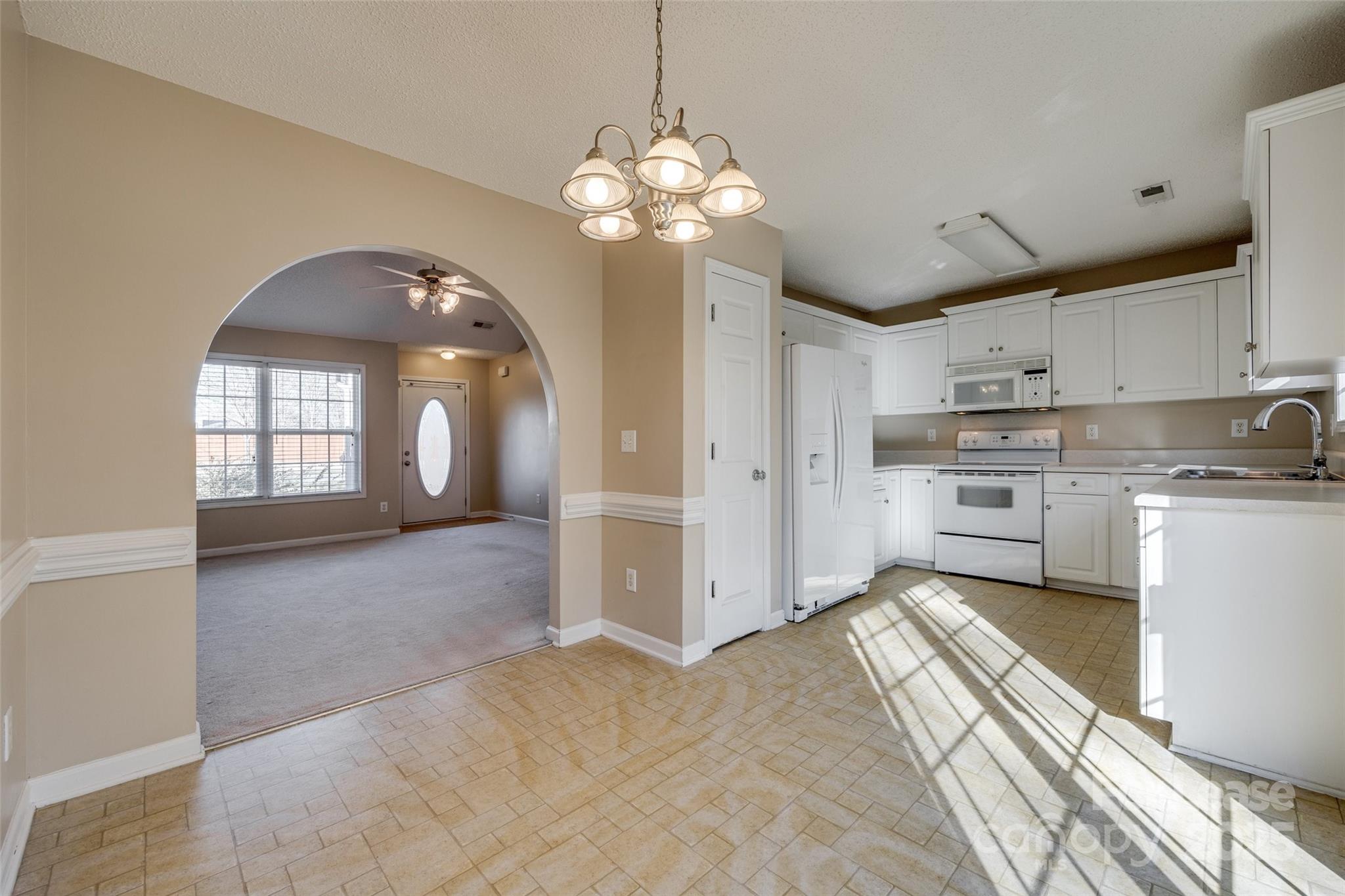 Steele Meadows - Residential Lease