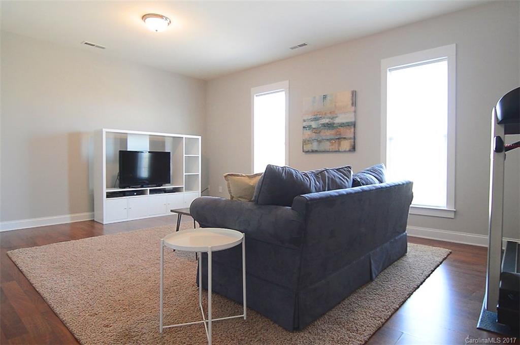 Lake Shore - Residential