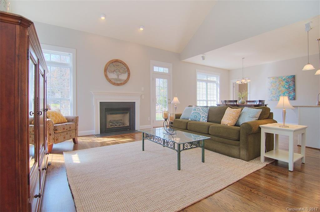 Lake Shore - Residential