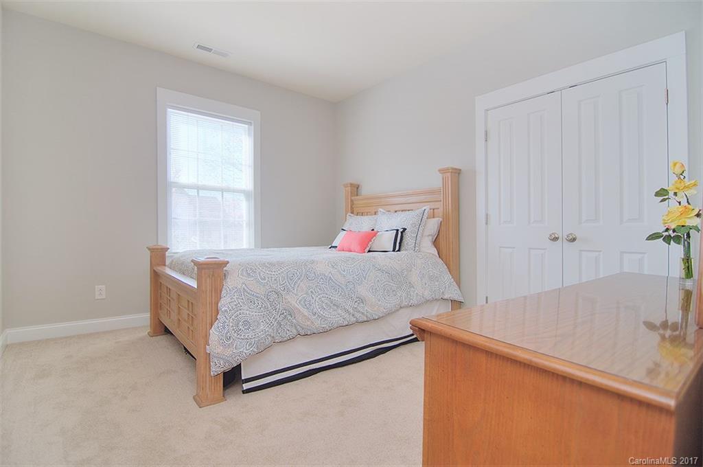 Lake Shore - Residential