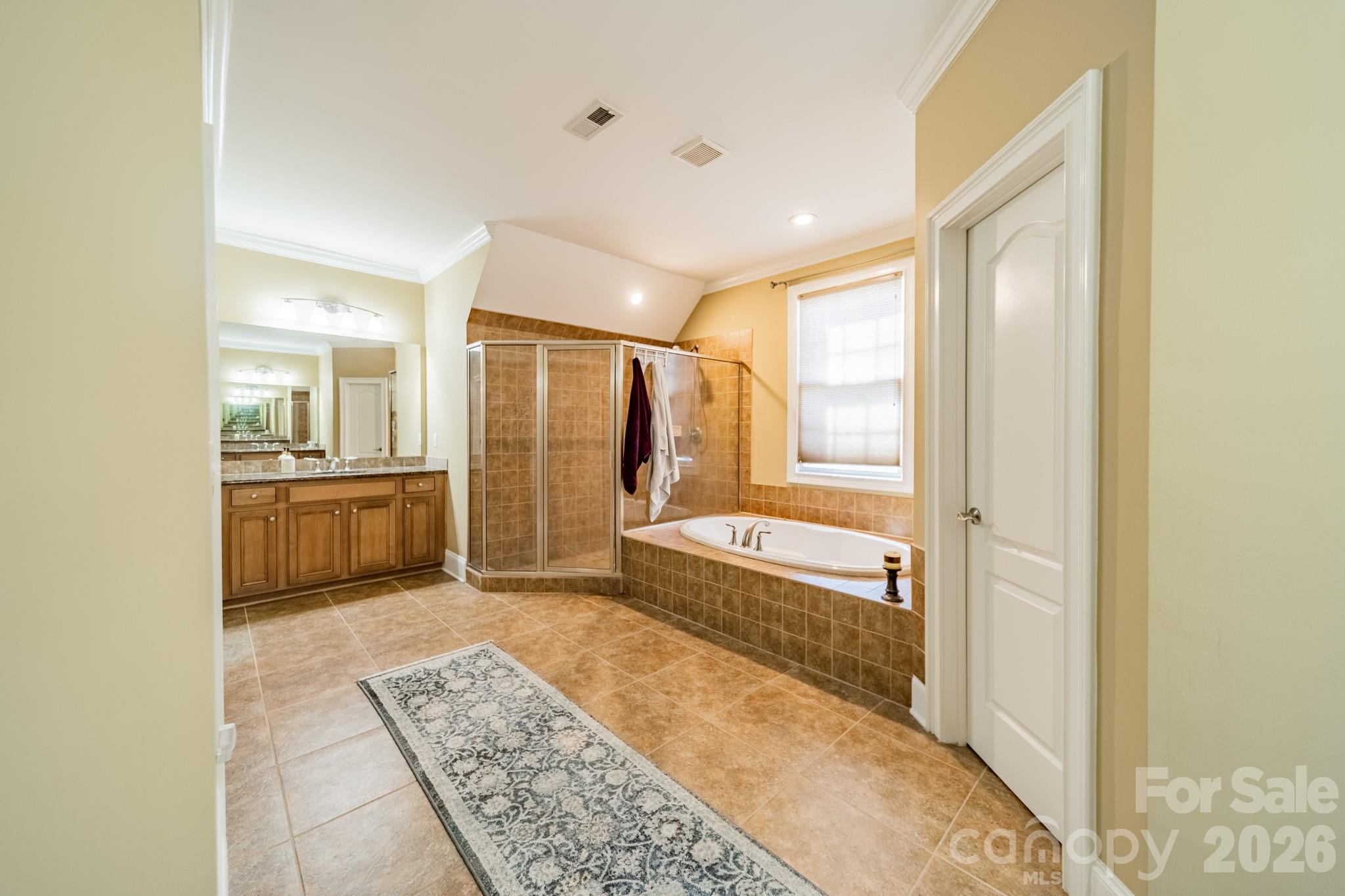 Newman Manor - Residential