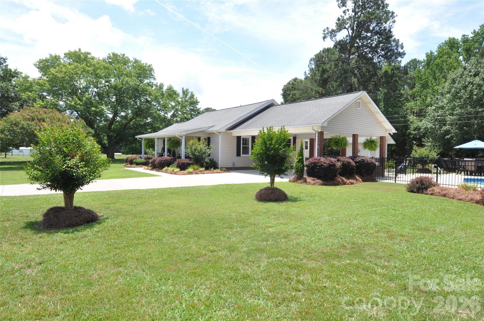 1834 Josie Road