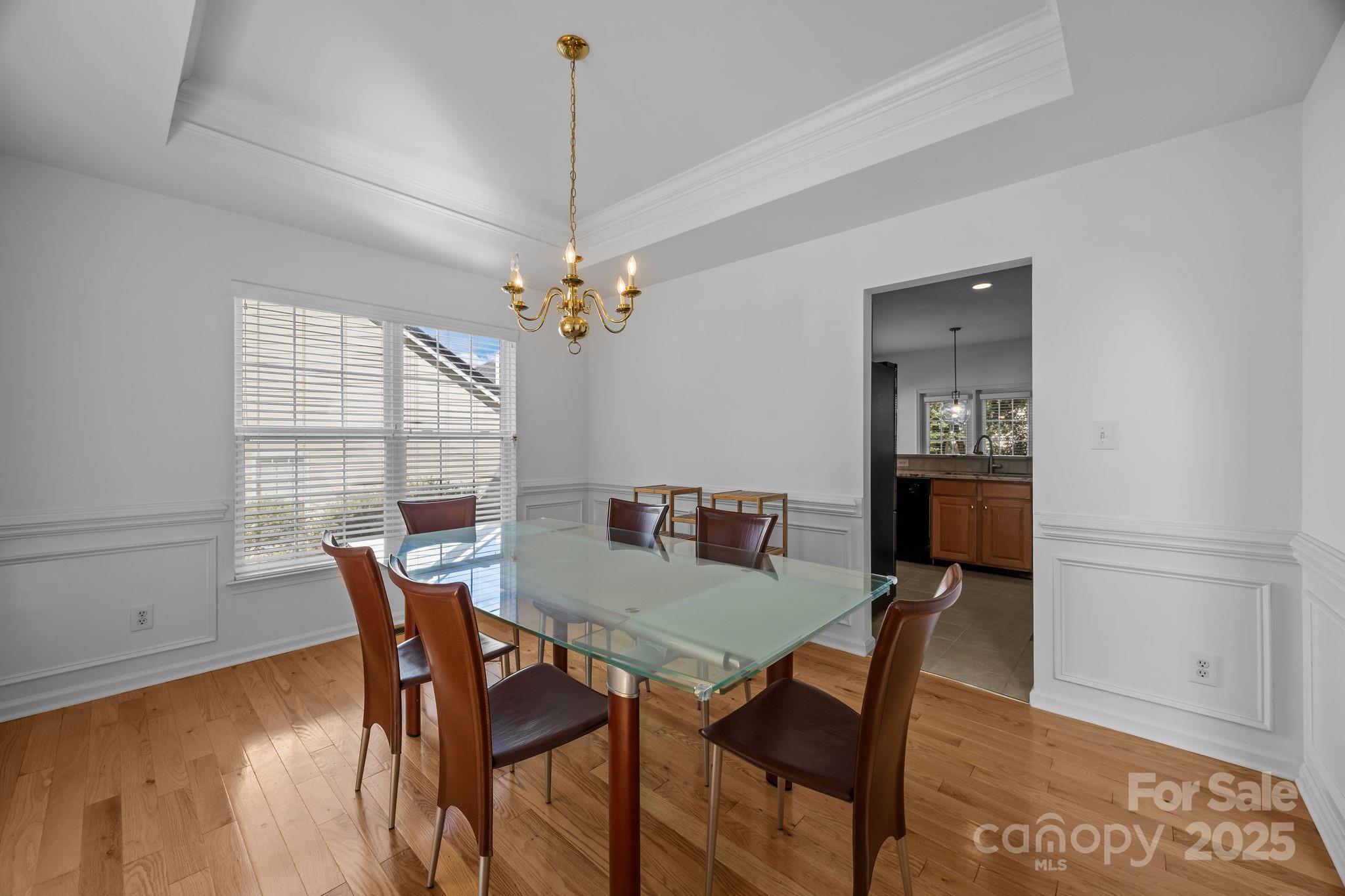 6623 Elfreda Road