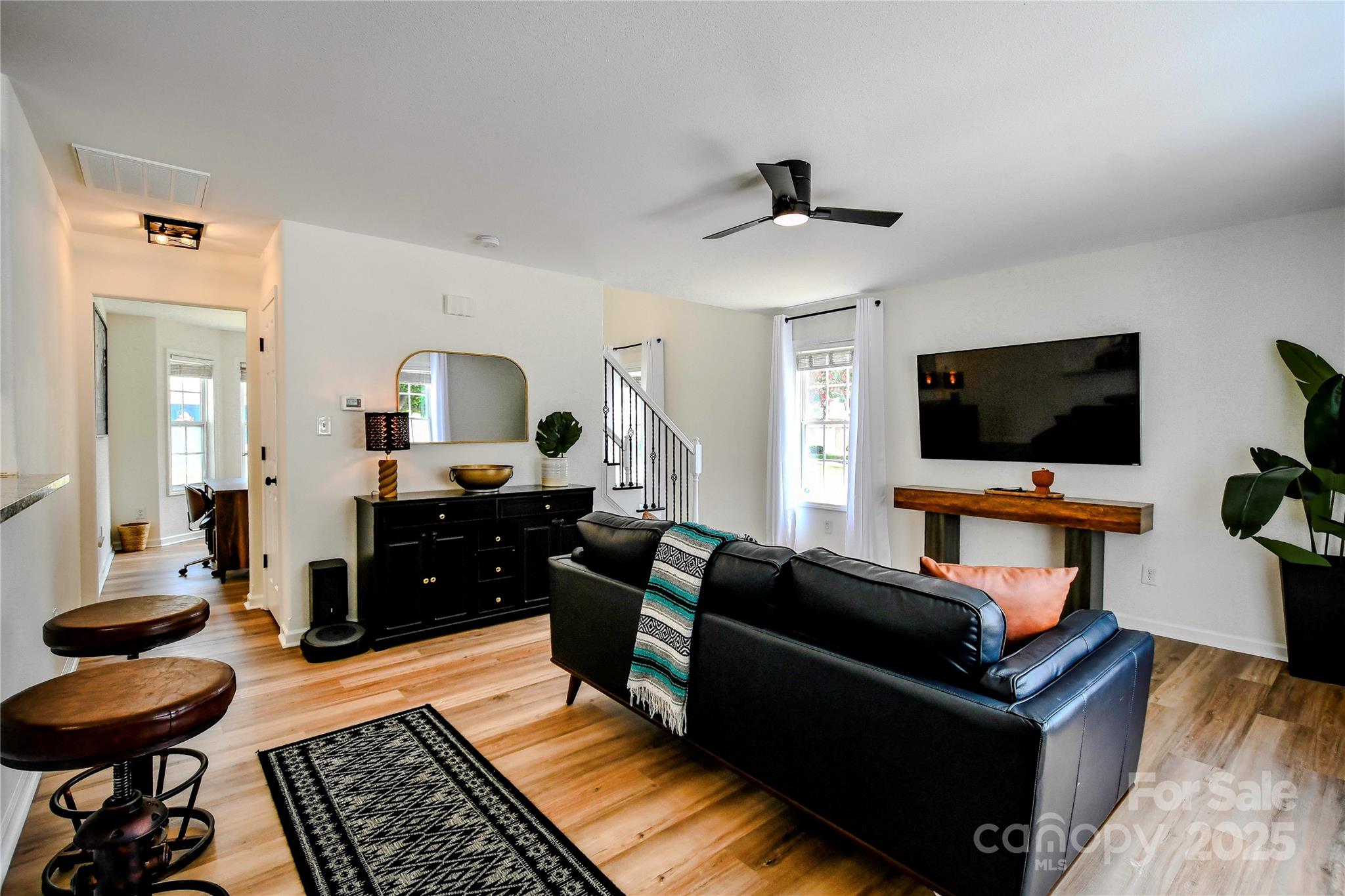 5159 Broadway Court