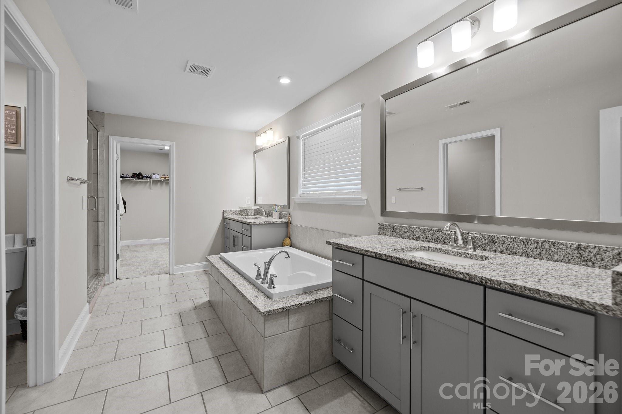 Paddlers Cove - Residential