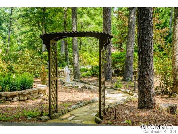 Lake Toxaway Estates - Residential