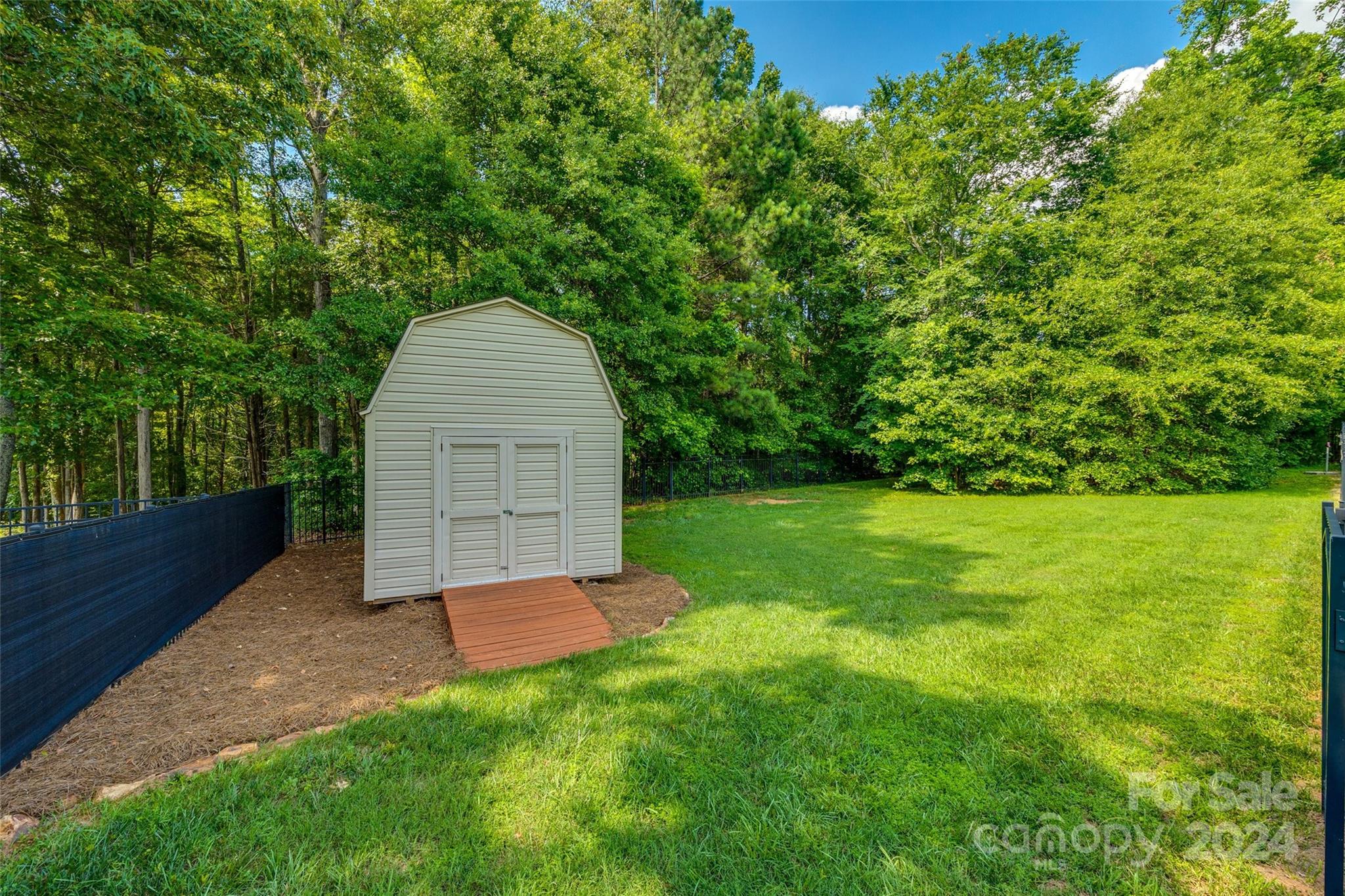 Holland Springs - Residential