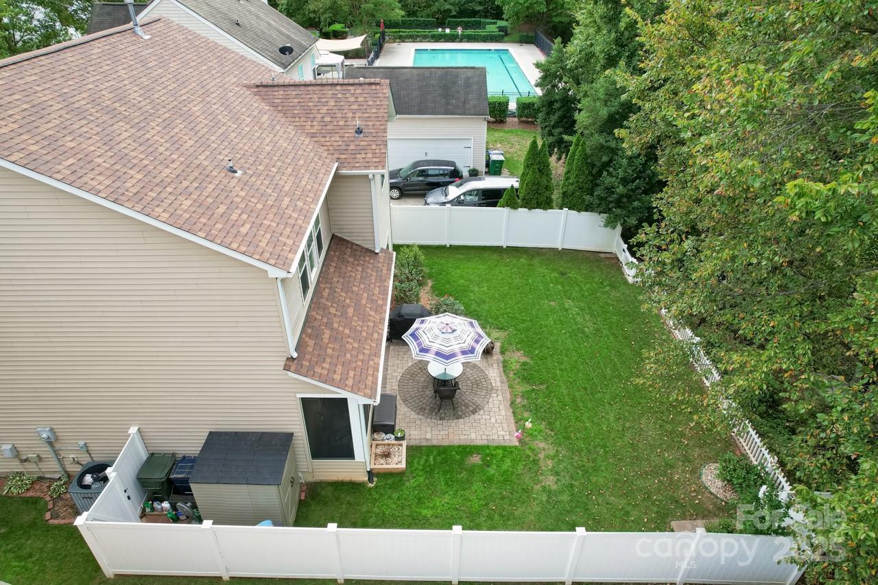 10125 Meadow Crossing Lane