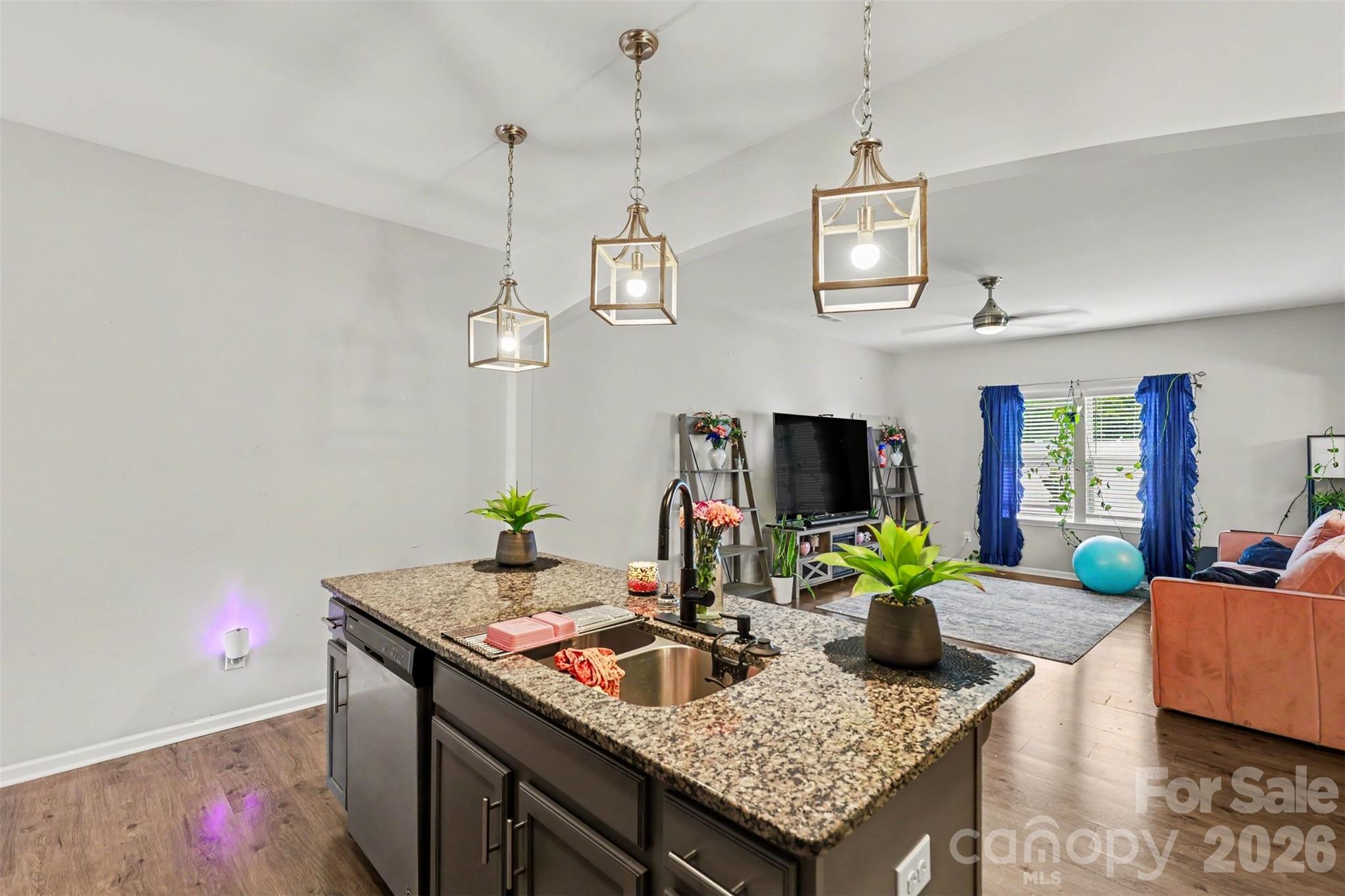 Newport Lakes - Residential