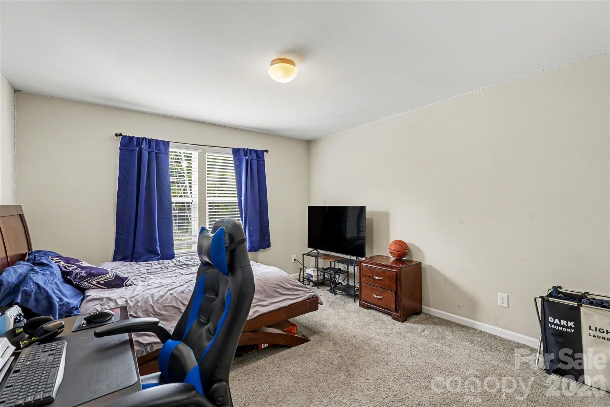 Newport Lakes - Residential