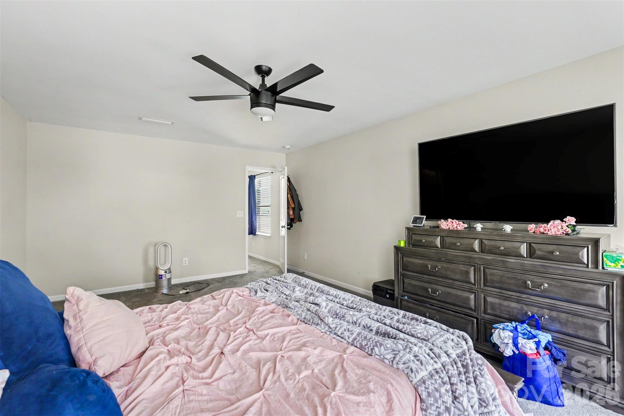 Newport Lakes - Residential