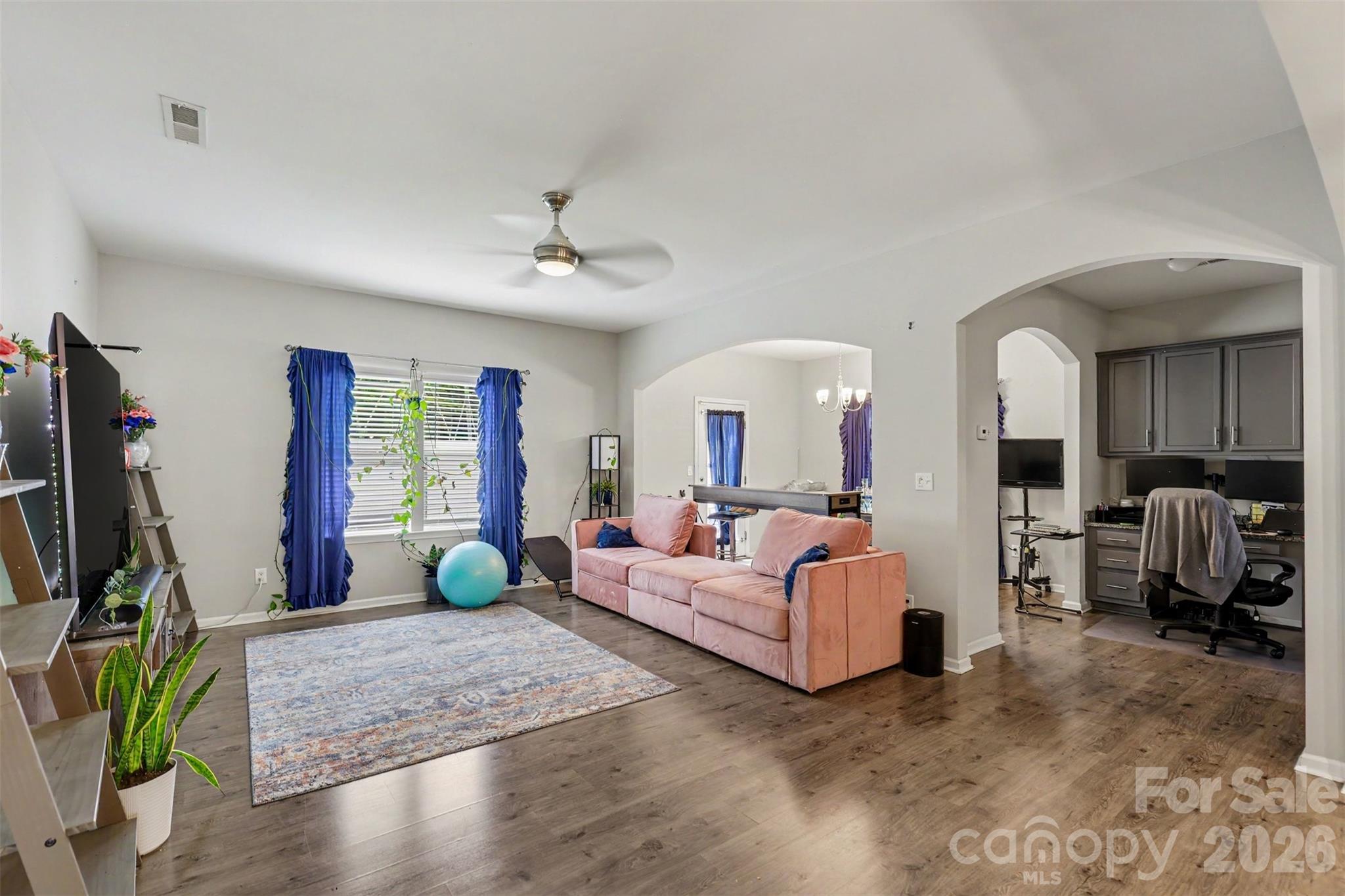 Newport Lakes - Residential