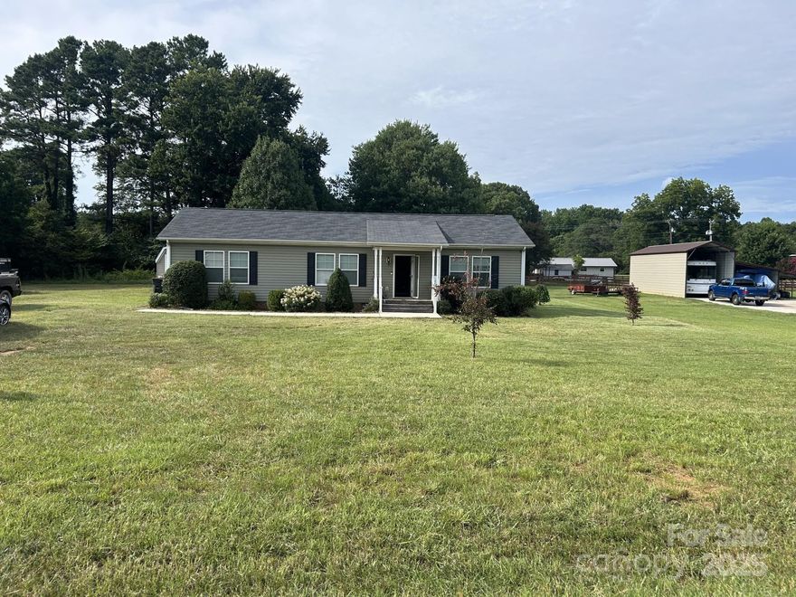 Charming 3-Bedroom Home on a Spacious Lot!

Welcome to this beautifully maintained 3-bedroom, 2-bath home featuring an open floor plan ideal for family living and entertaining. The heart of the home is the modern kitchen with stainless steel appliances, stunning granite countertops and ample cabinet space, flowing seamlessly into the dining and living areas. Enjoy LVP flooring in the main areas of the house including the main bedroom.

Step outside to your expansive lot – ideal for pets, gardening, or even adding a pool! This friendly home offers plenty of space inside and out, giving you the comfort and flexibility you’ve been looking for. Don’t miss the chance to make this gem yours!