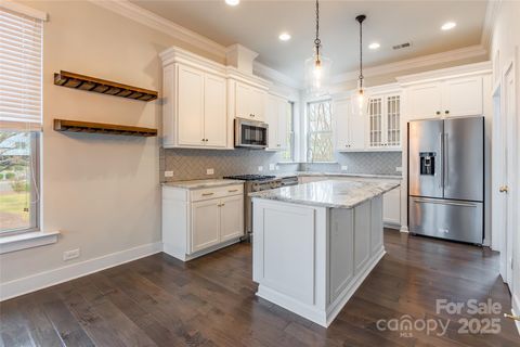 2515 Euclid Avenue Charlotte NC 28203