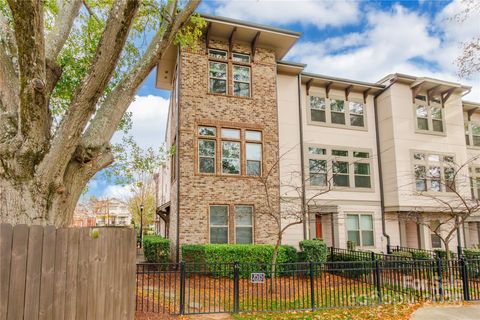 Photo of 2515 Euclid Avenue, Charlotte, NC 28203 (MLS # 4327368)
