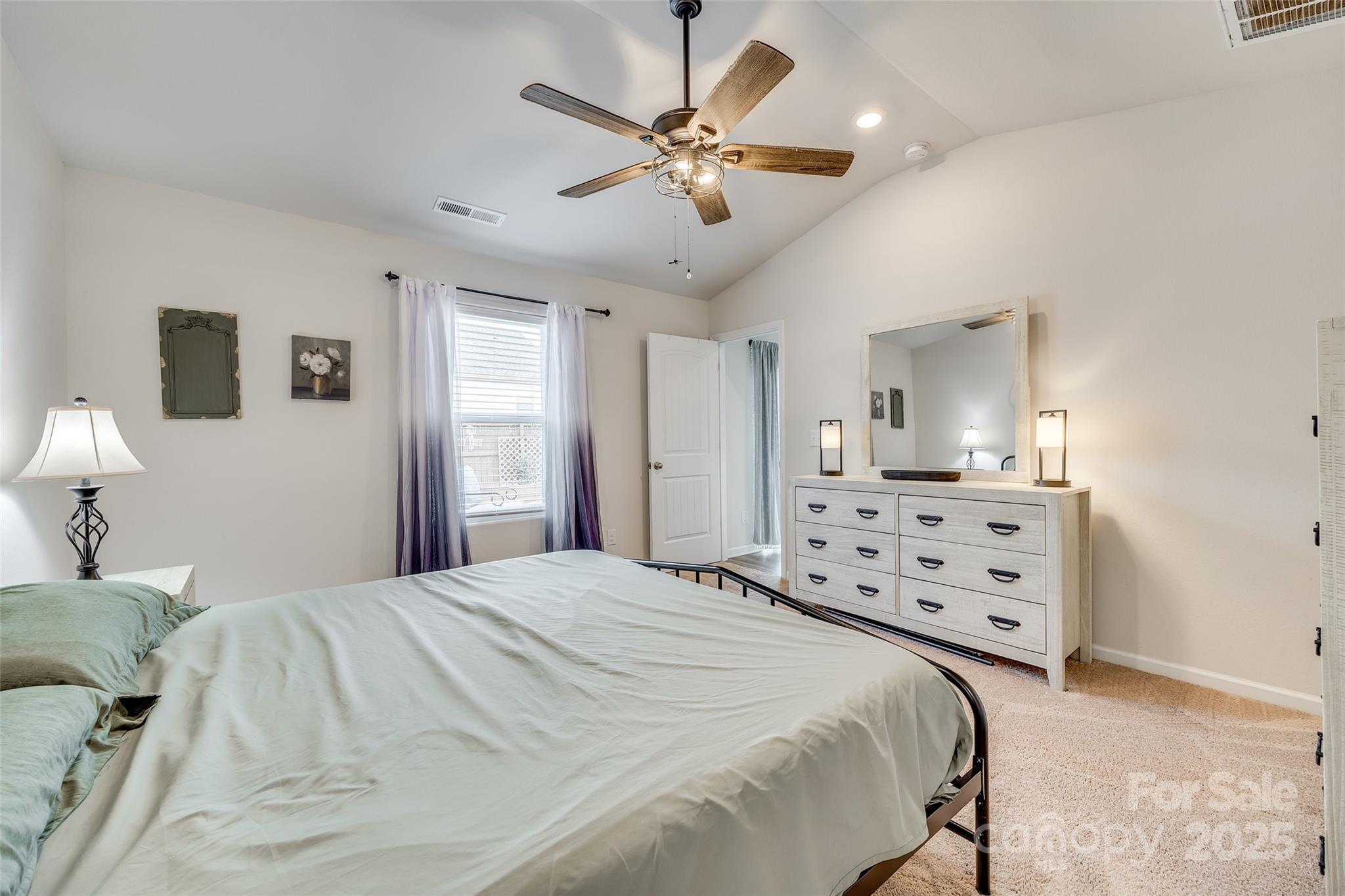 Knights Bridge - Residential