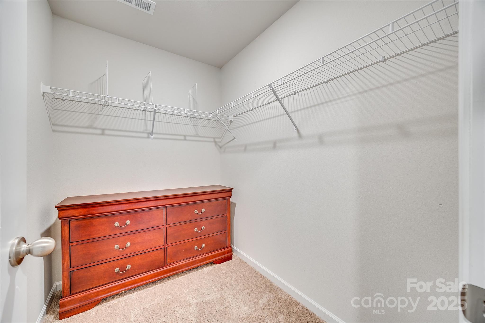 Knights Bridge - Residential