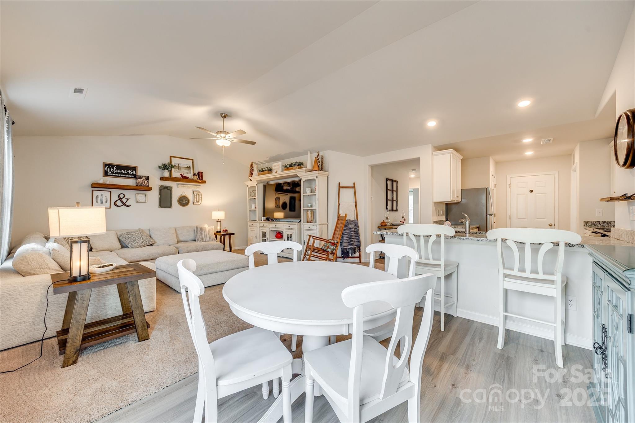 Knights Bridge - Residential