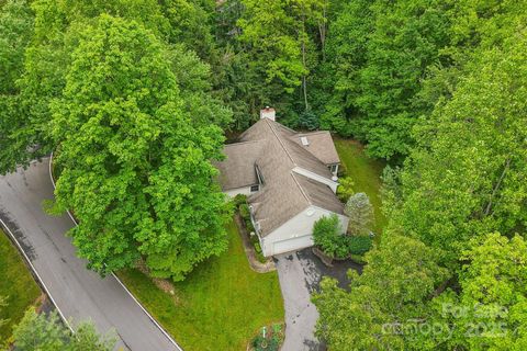 107 Camellia Way Hendersonville NC 28739