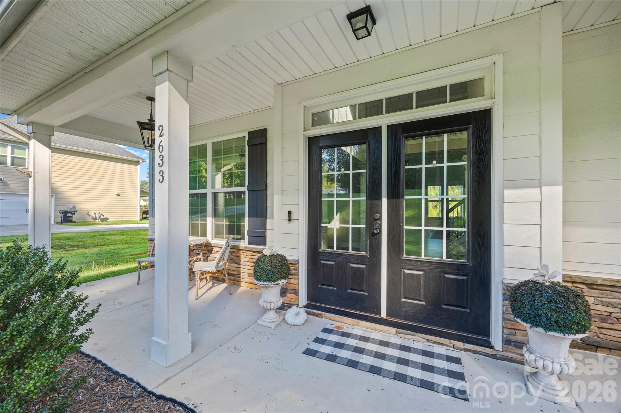 2633 Lakefront Drive