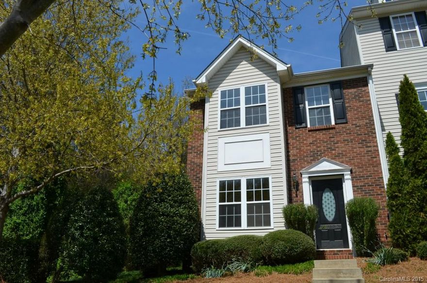 Incredible & private end unit townhouse featuring beautiful perennial landscaping w/ stacked stone wall & lighting, an open Living room w/ gas Fireplace, Master Suite w/ vaulted ceiling & plant shelf, a Huge Kitchen w/ lots of cabinets, 9 ft ceilings on 1st floor, a private patio, Powder room w/ pedestal sink & hardwood floors. Freshly renovated with stainless steel appliances, new hardwood on bottom floor and new carpet upstairs, fresh paint throughout. A must see home!