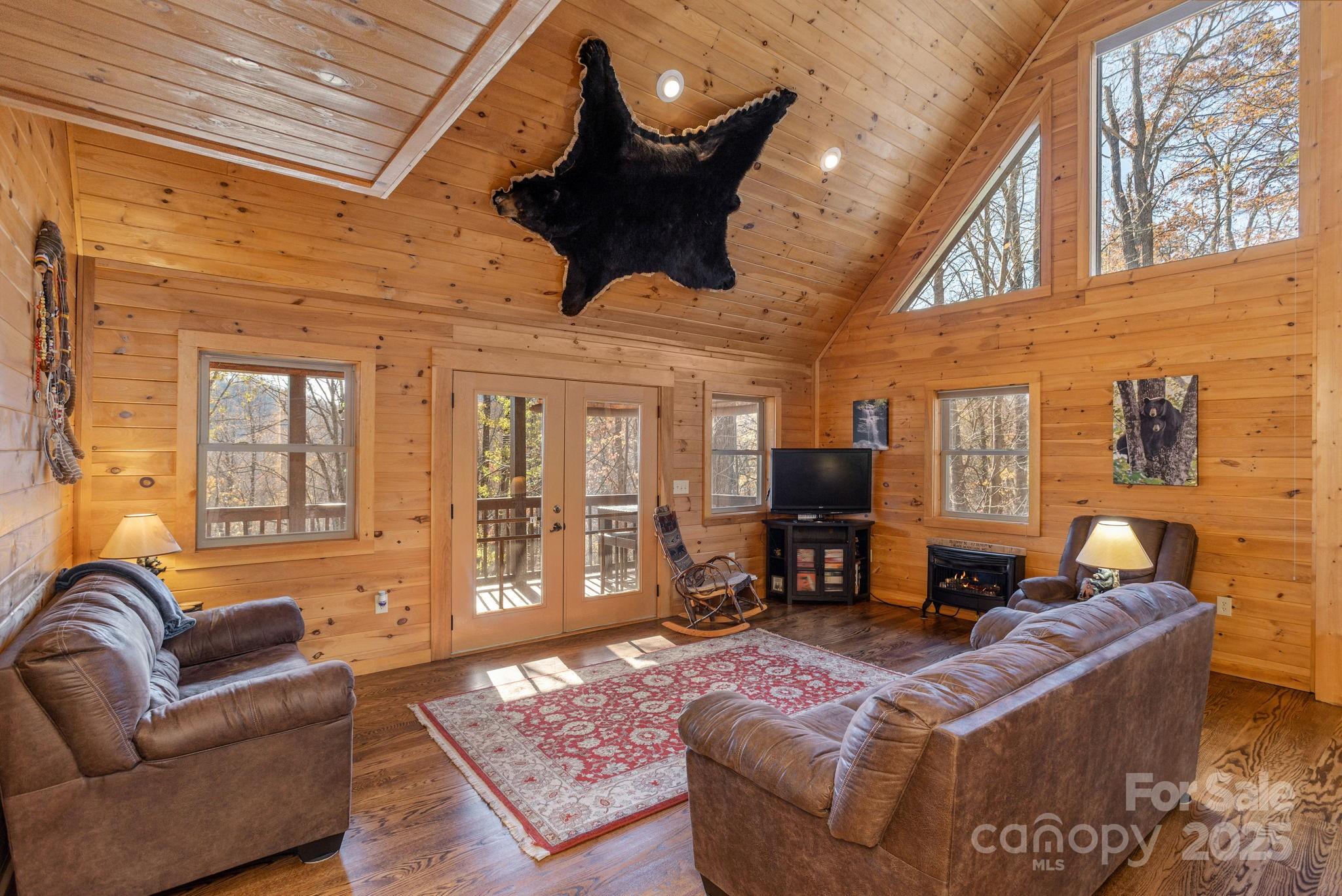 Gateway Mountain - Residential