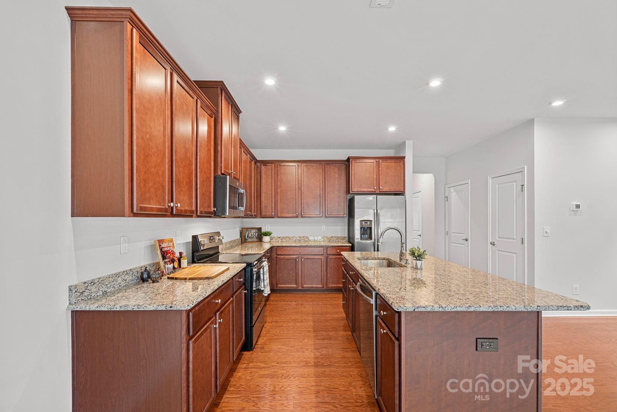 206 Scenic View Lane