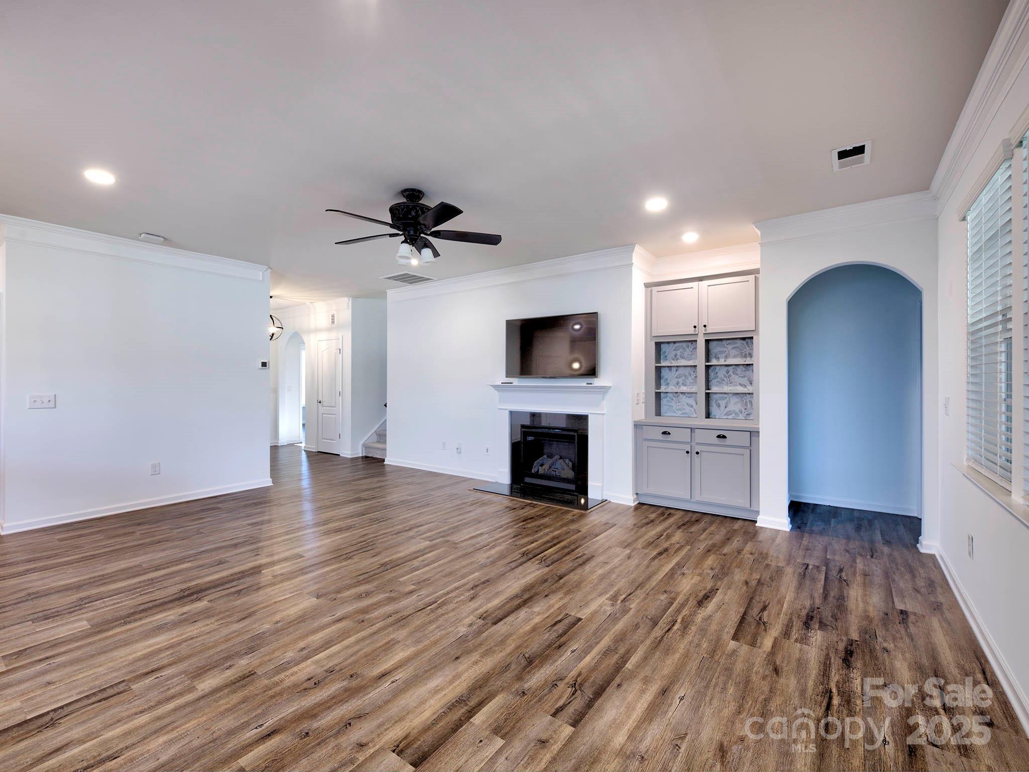 14241 Hugh Dixon Way