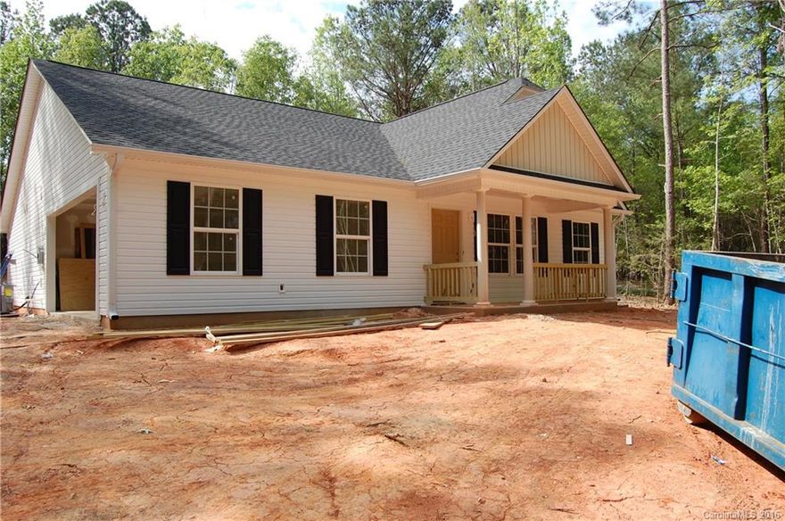 Beautiful new construction by Infinity Builders. Large wooded lot just under one and a half acres. Peaceful country living less than 10 minutes from I-77. Granite countertops, stainless appliances, vaulted ceilings and more.