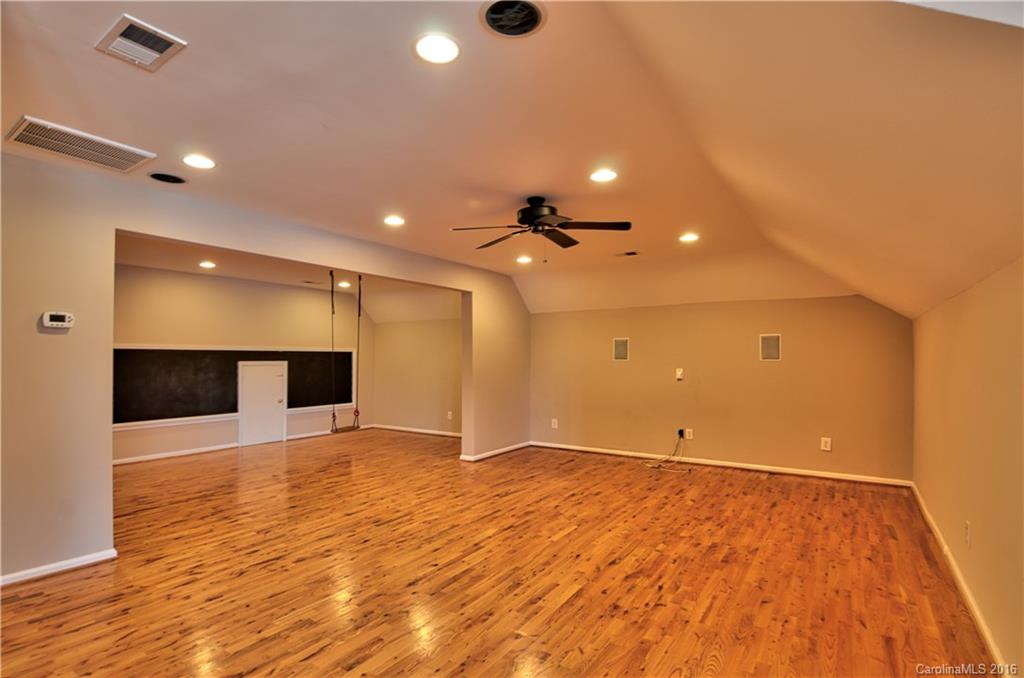 The Hamptons - Residential