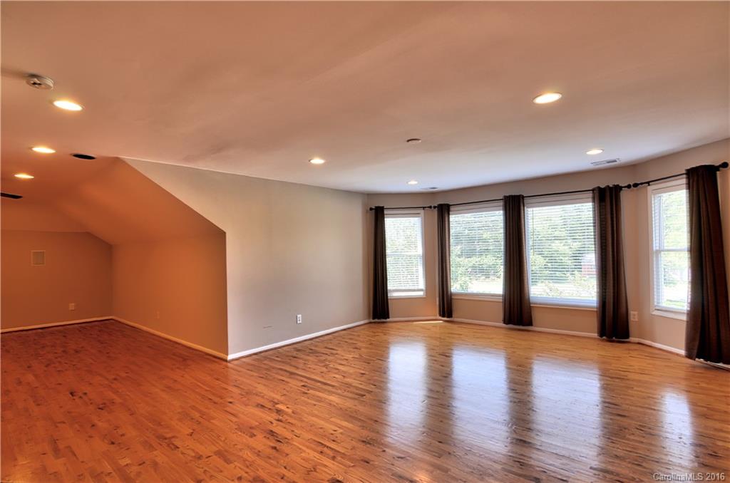 The Hamptons - Residential