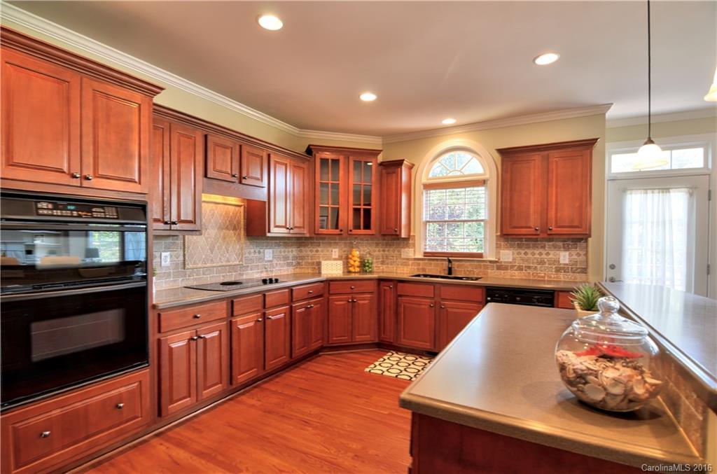 The Hamptons - Residential