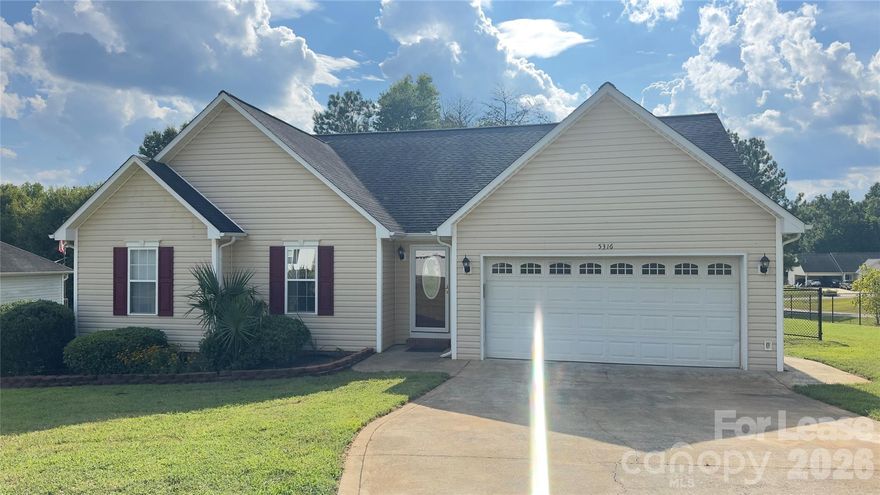Well maintained home with 3 bedrooms 2 full bathrooms.  Beautiful wood floors, spacious kitchen with gas stove, granite counter tops and plenty of cabinet storage.  Fenced in backyard