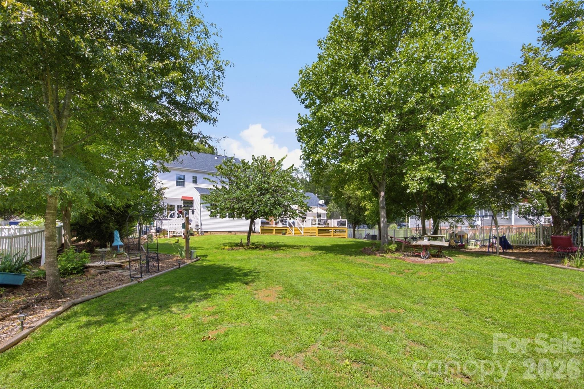 221 Nixon Road