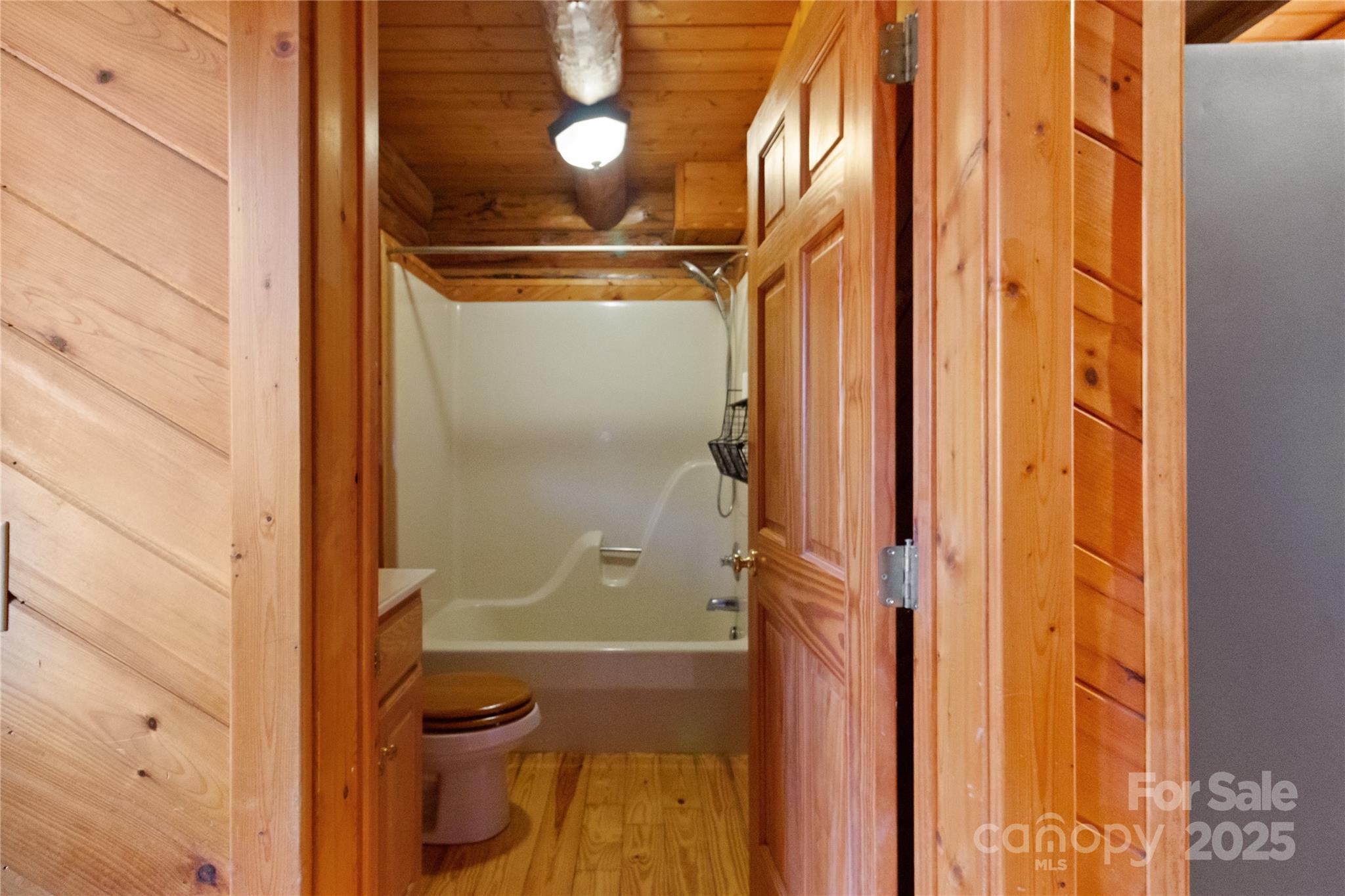 Cabin Cove - Residential