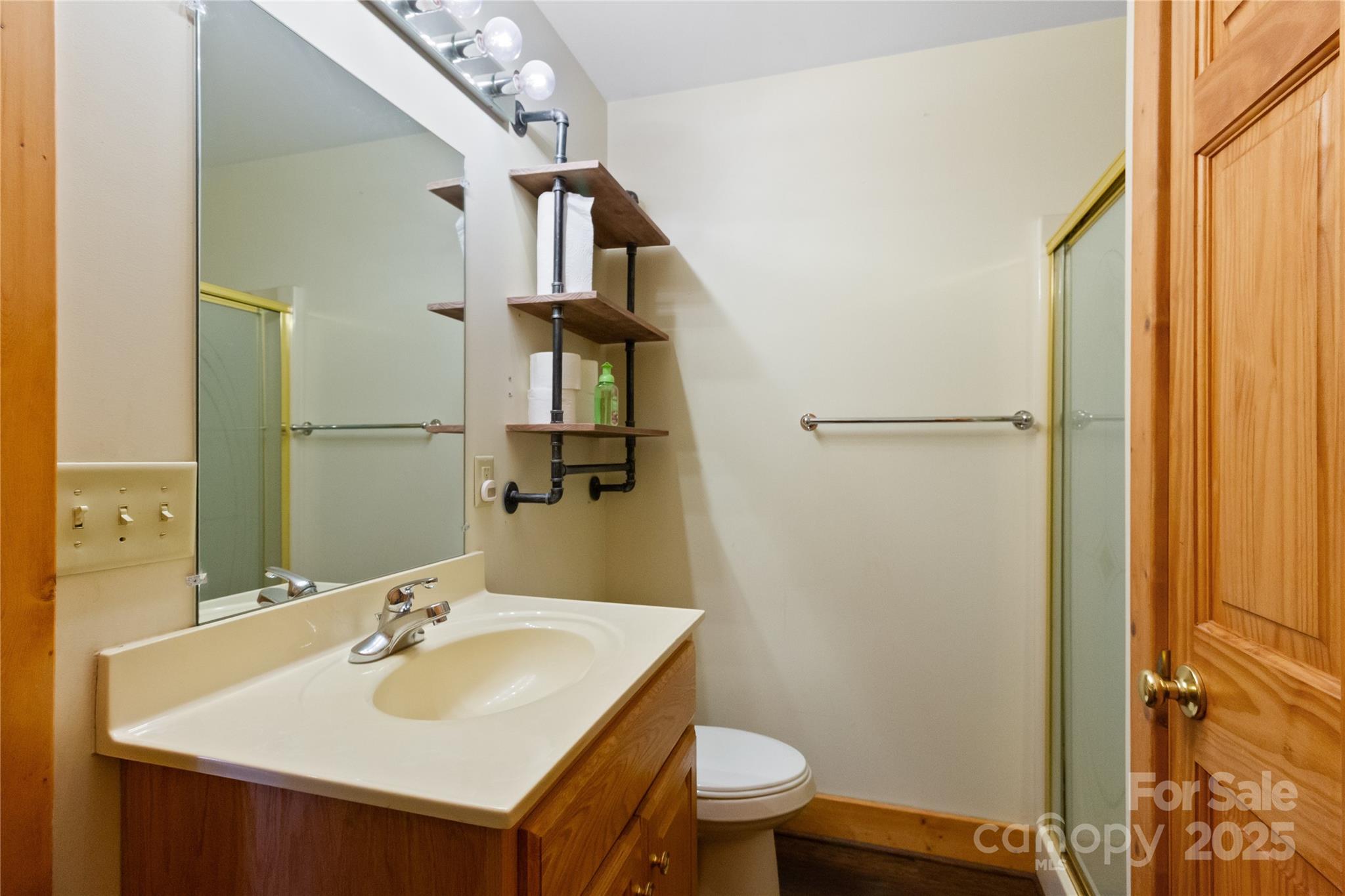 Cabin Cove - Residential