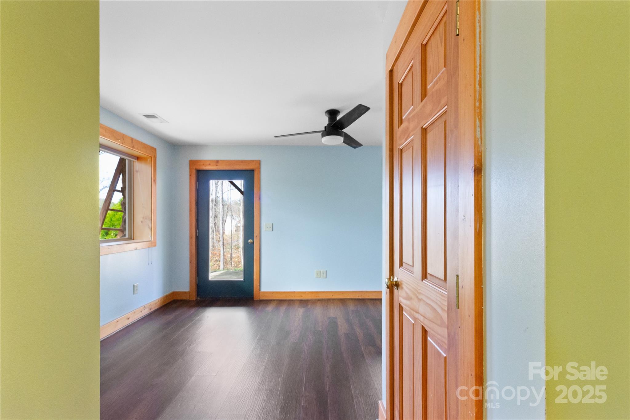 Cabin Cove - Residential