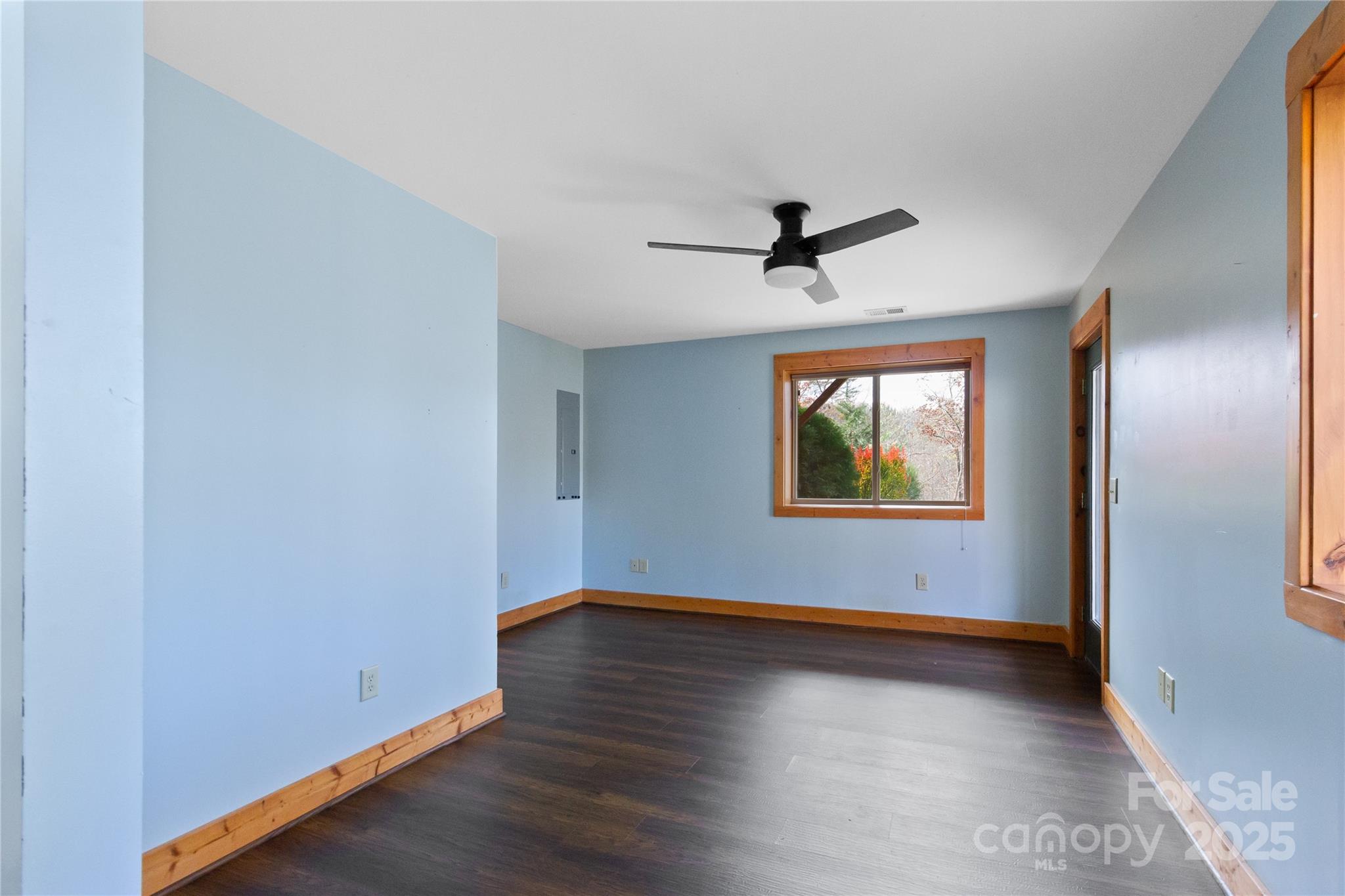 Cabin Cove - Residential