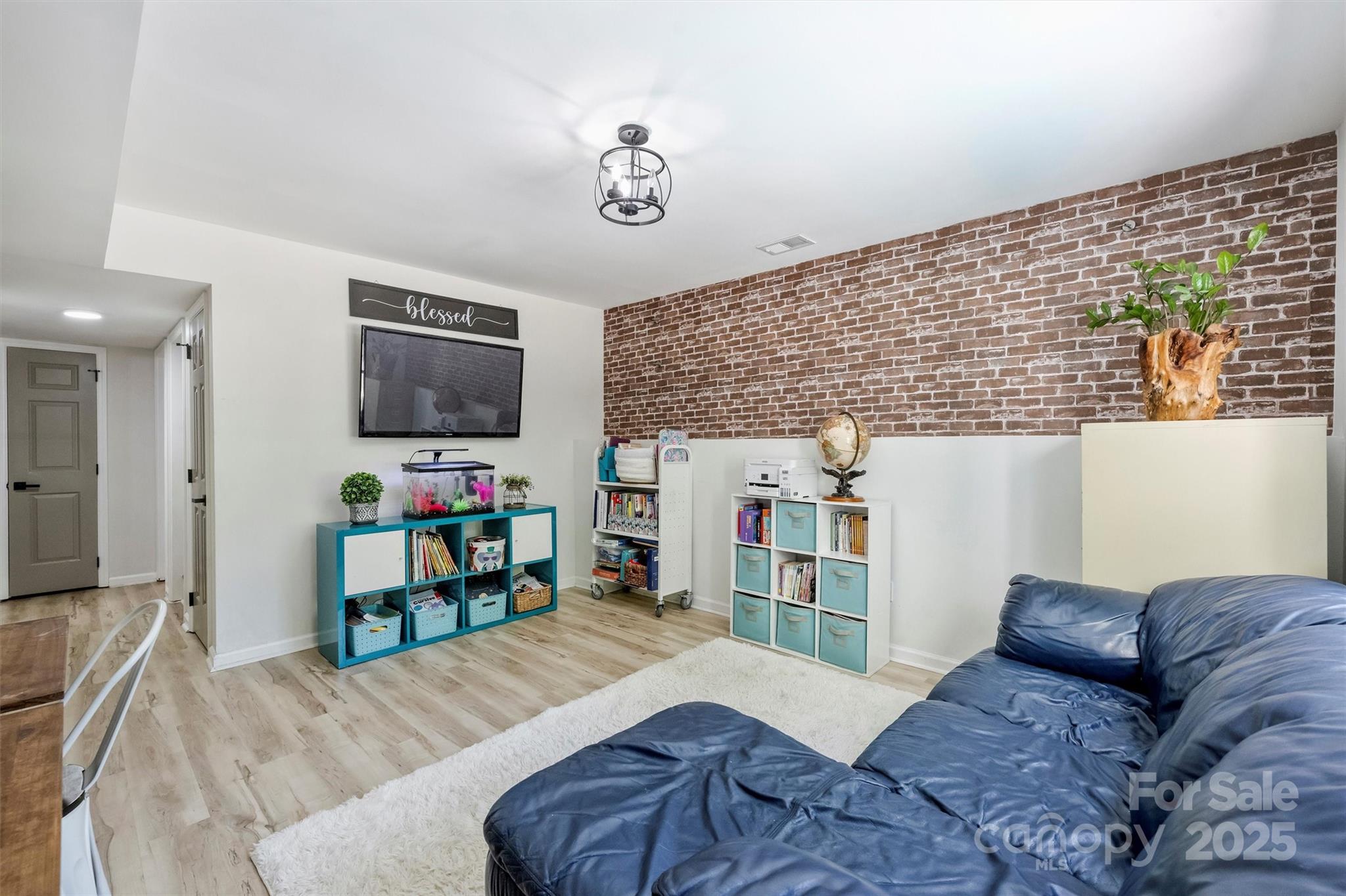 Tega Cay - Residential