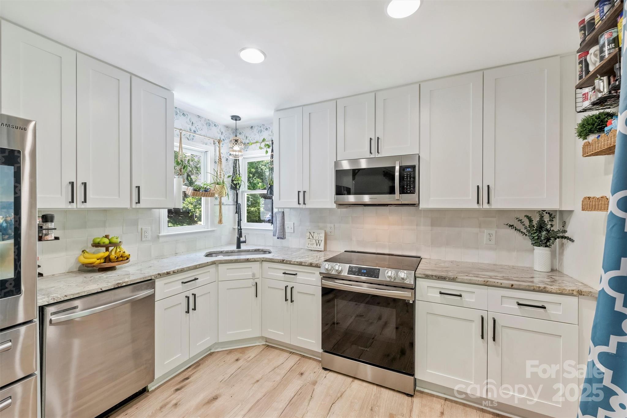 Tega Cay - Residential