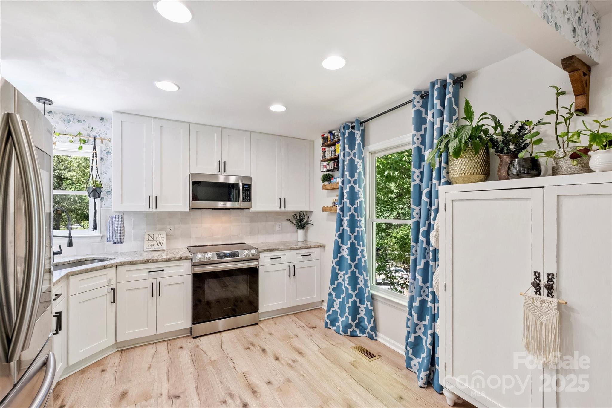 Tega Cay - Residential