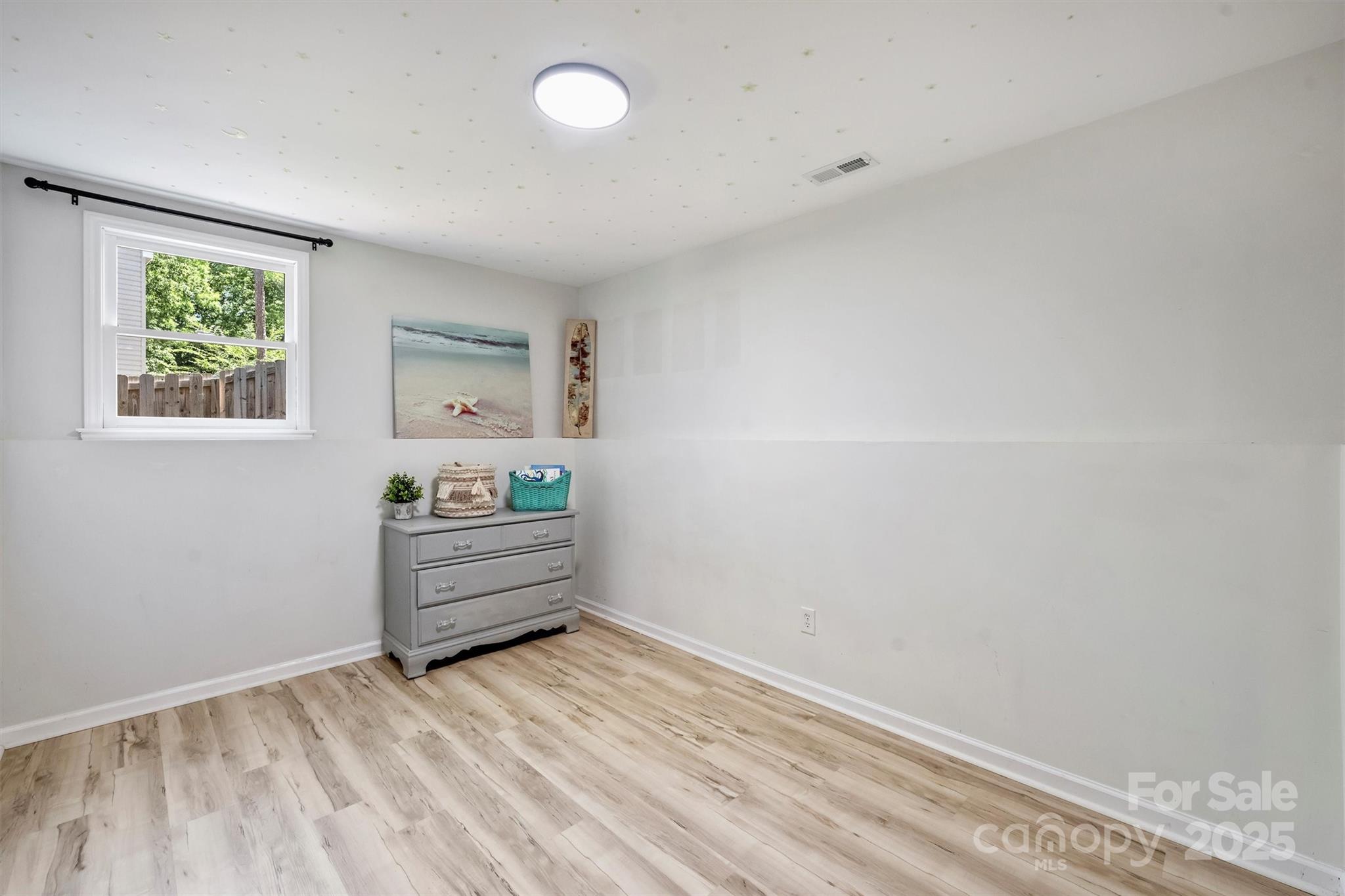 Tega Cay - Residential