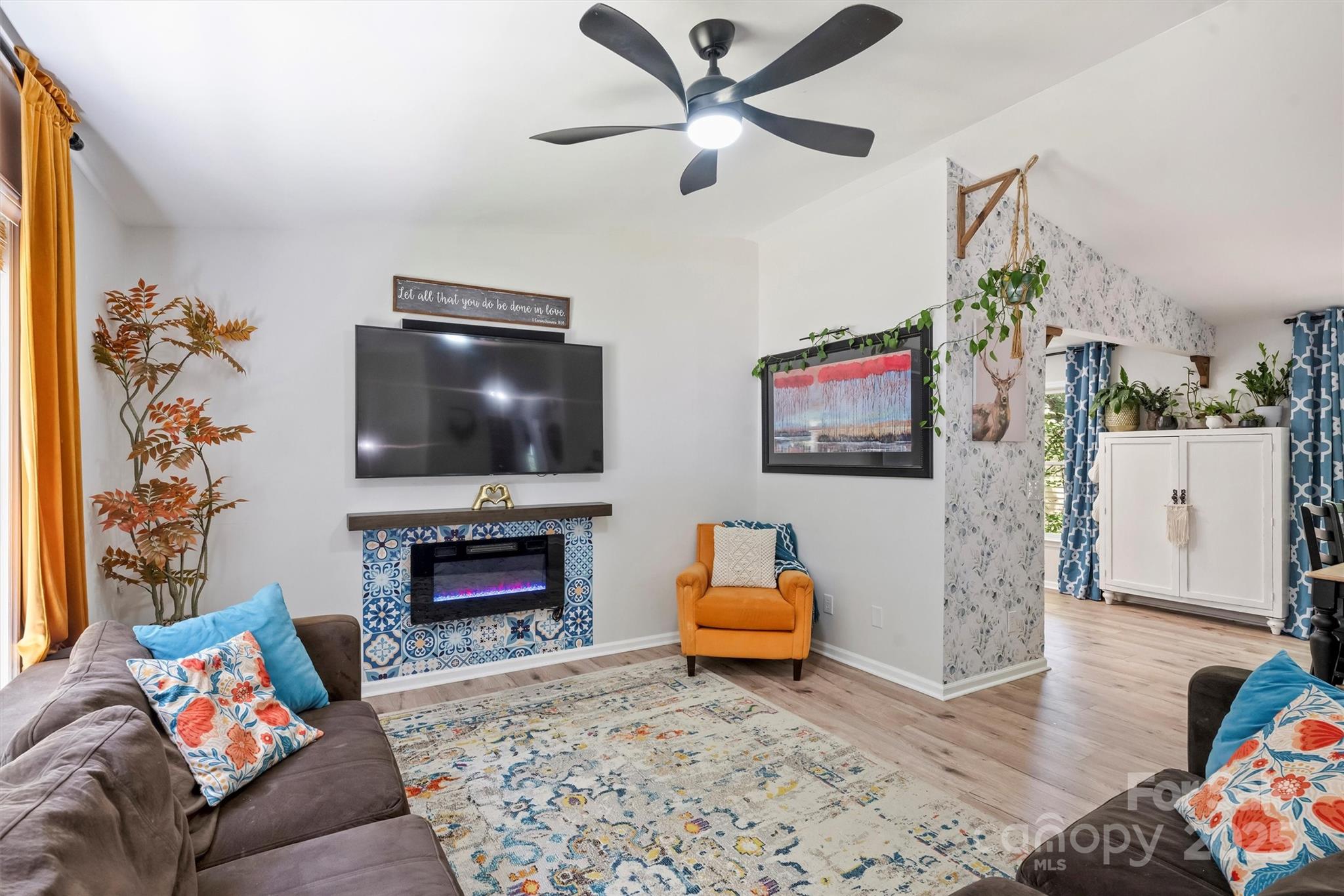 Tega Cay - Residential