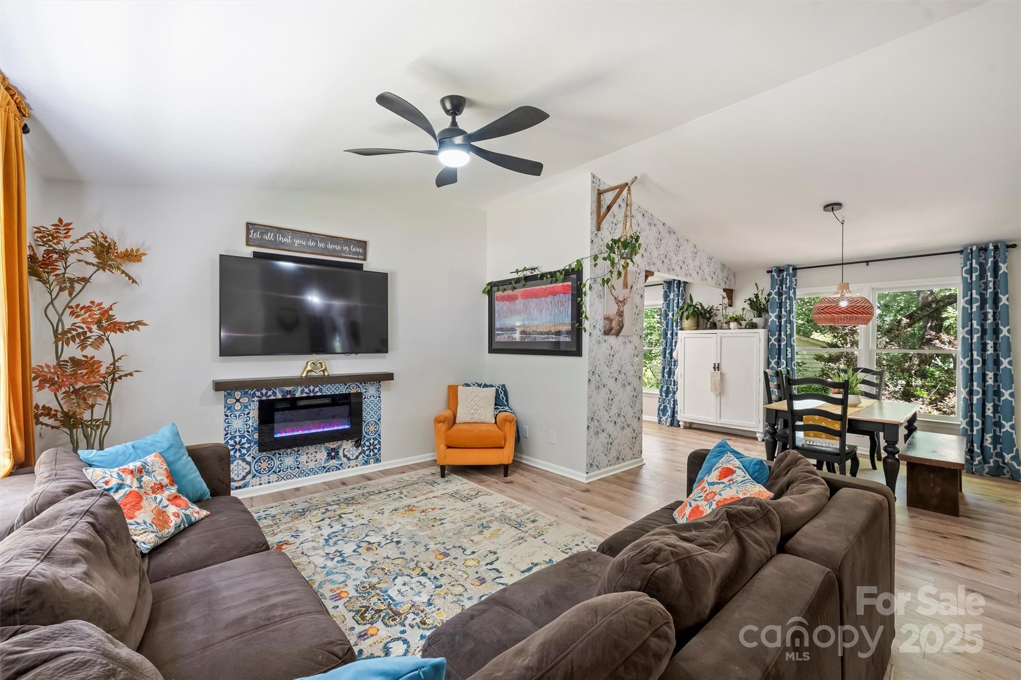 Tega Cay - Residential