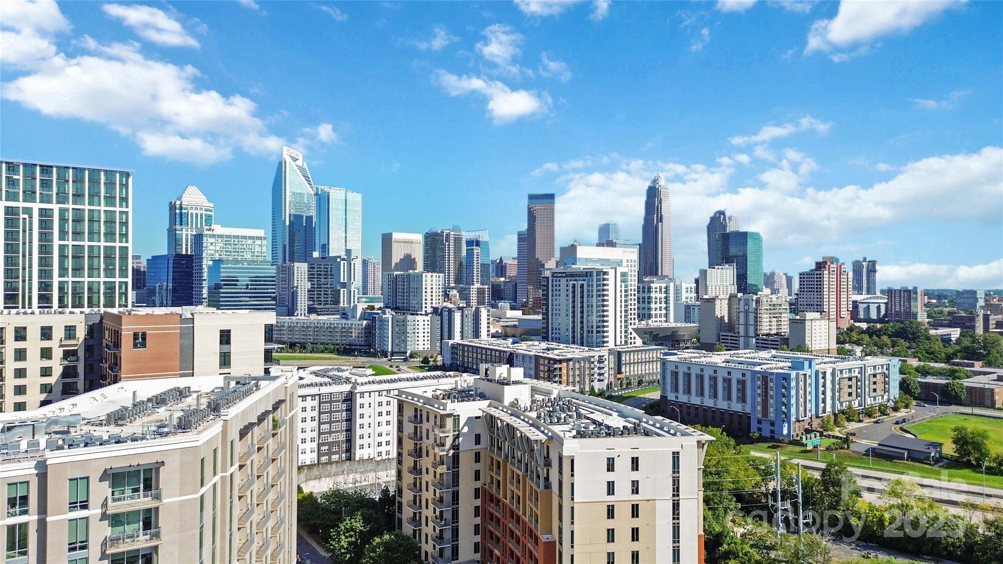 811 E Morehead - Residential