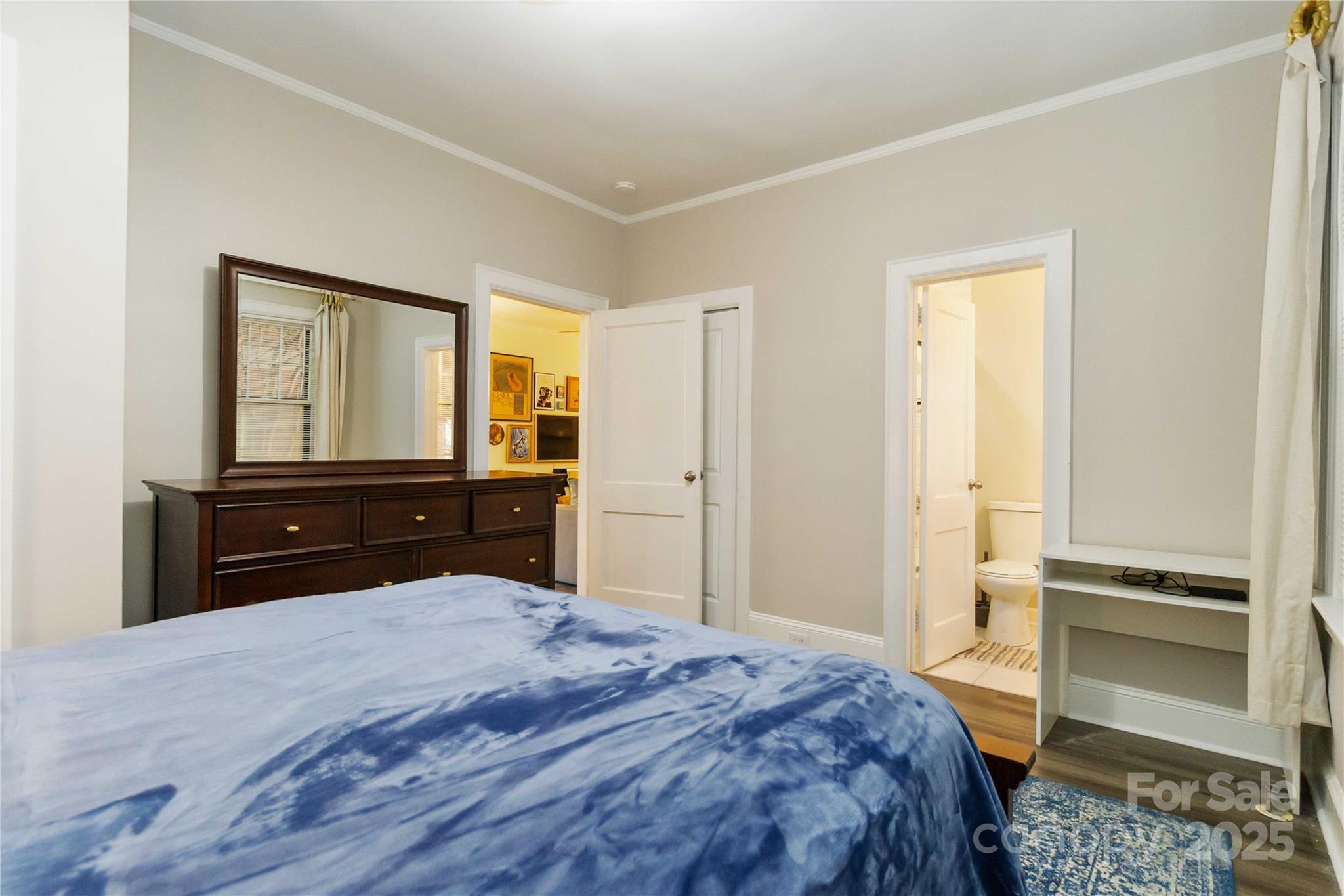 811 E Morehead - Residential