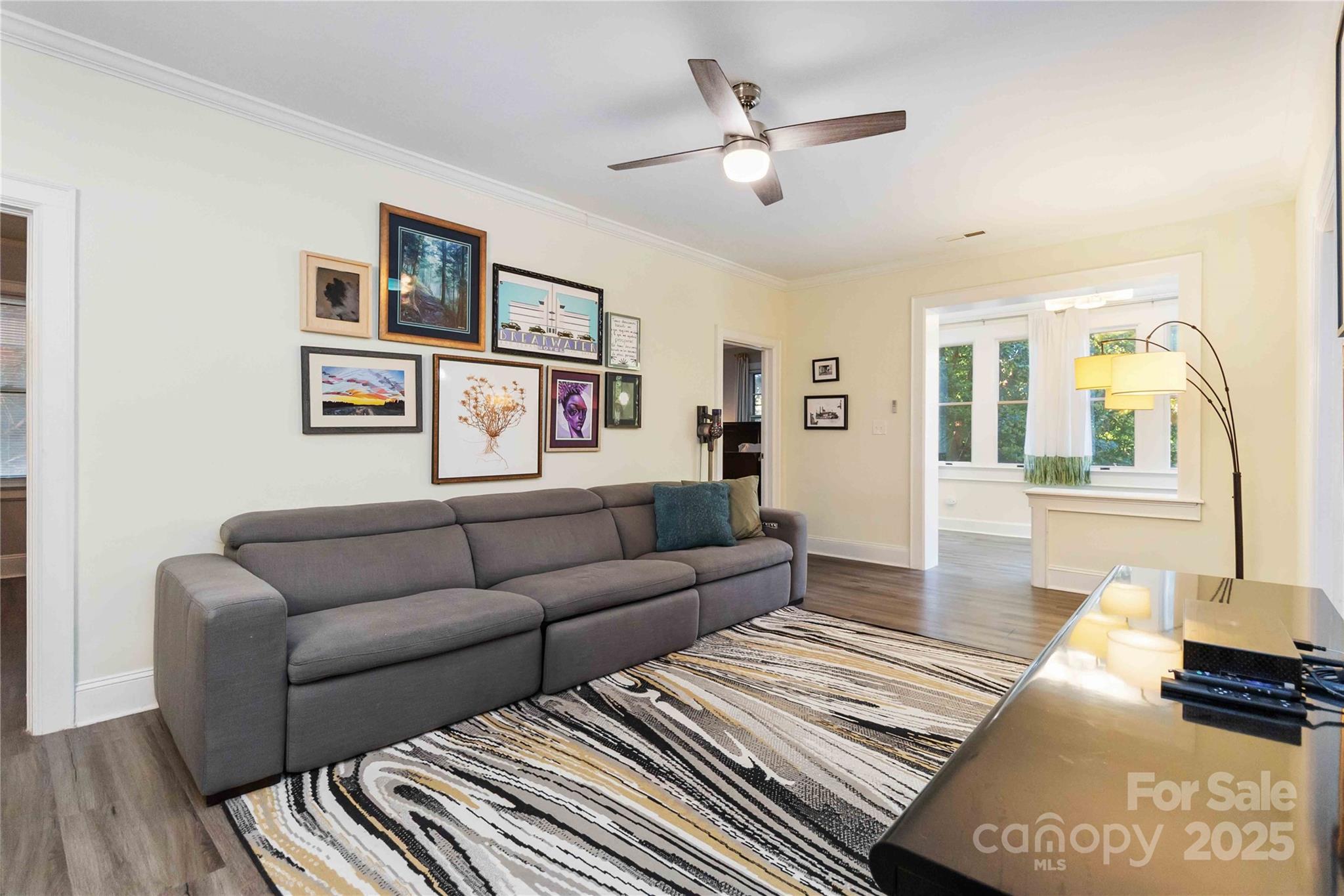 811 E Morehead - Residential